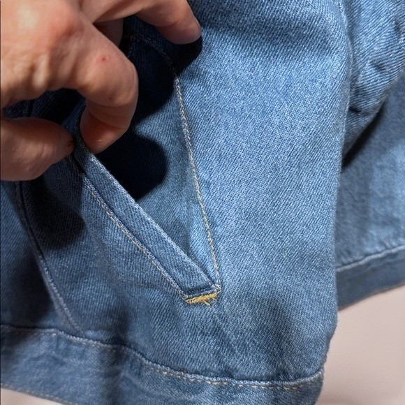 Collections Etc Denim Jacket Floral Embroidered Blue Cotton Long Sleeve‎ Women L - Picture 9 of 9